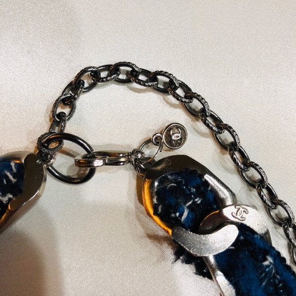 Sold - Picture 3 of 5